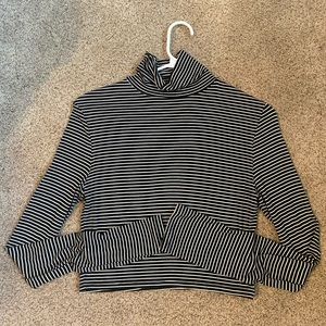 Urban thin cotton stripped turtle neck, black and white, size xs